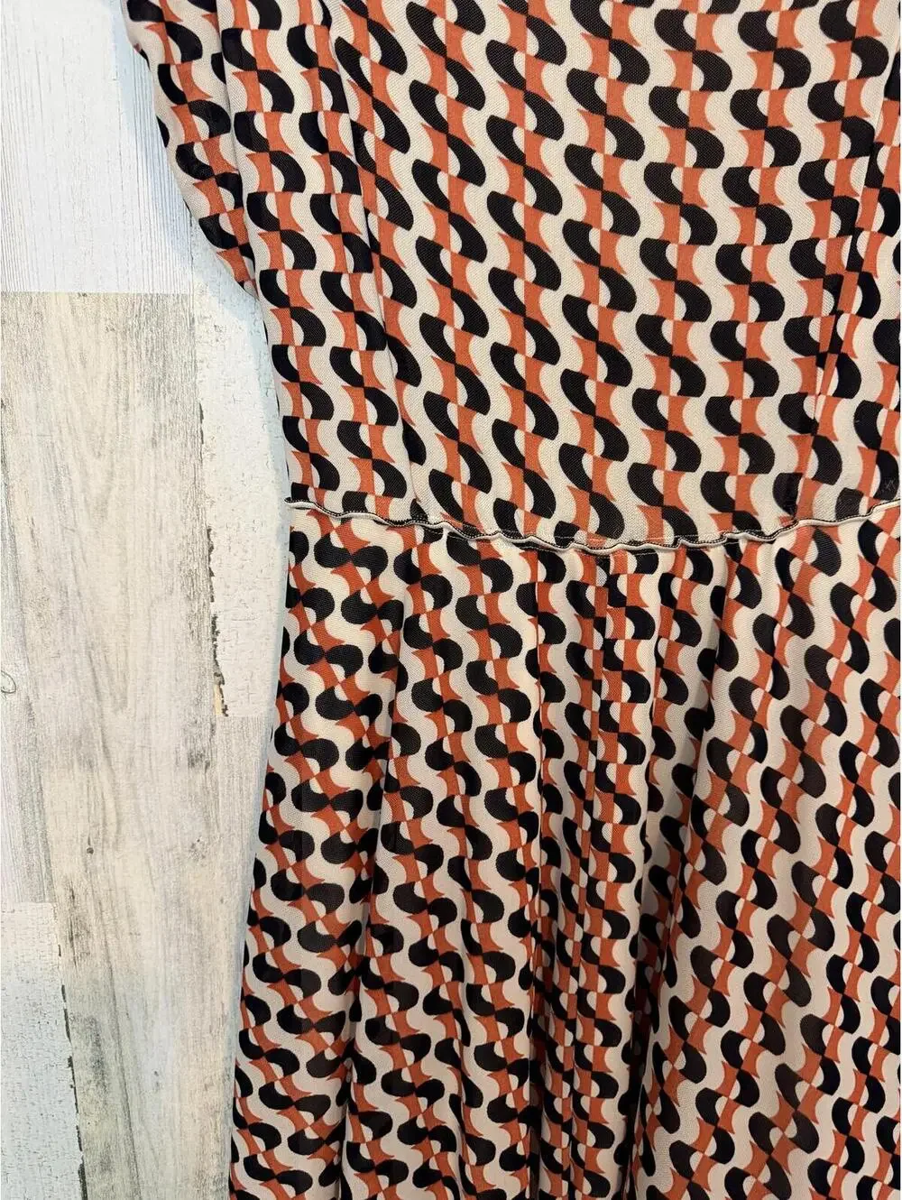 Max Studio Women's XS Dress Midi V-Neck Retro Print Empire Waist Orange Black
